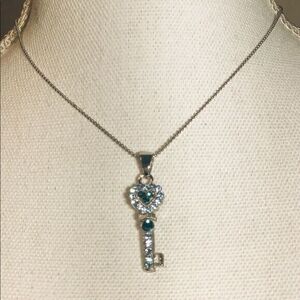 Women's Blue White Crystal Key Pendant Necklace 1.5" Silver Tone Costume VG